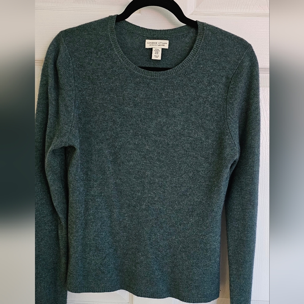 Women's Green Sweater - Picture 2 of 5